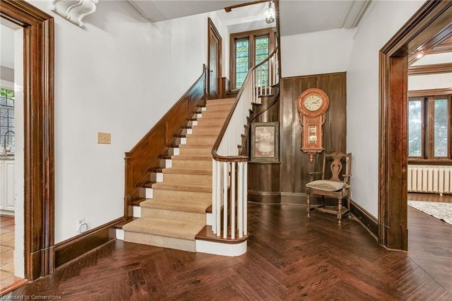 122 Dufferin Ave, House other with 7 bedrooms, 5 bathrooms and 7 parking in Brantford ON | Image 23