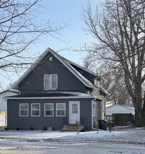 203 E Dakota Ave, George, IA, 51237-1053 | Card Image