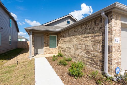 137 Starpacker Ln, Jarrell, TX, 76537-2299 | Card Image