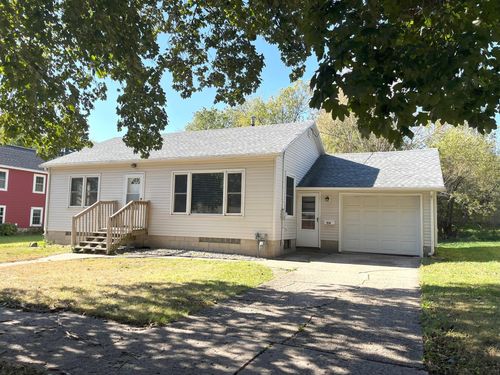 856 Redwood Dr, Fairmont, MN, 56031-3024 | Card Image