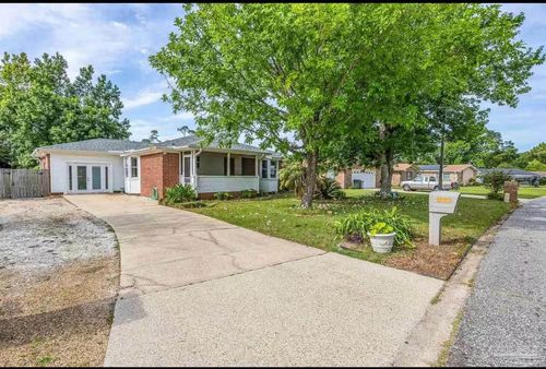 12113 Longwood Dr, Pensacola, FL, 32507-9040 | Card Image