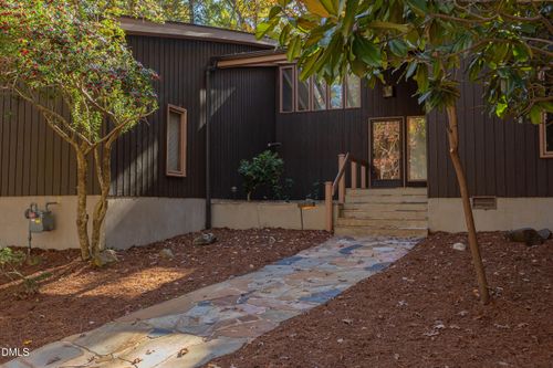 645 Wellington Dr, Chapel Hill, NC, 27514-6719 | Card Image