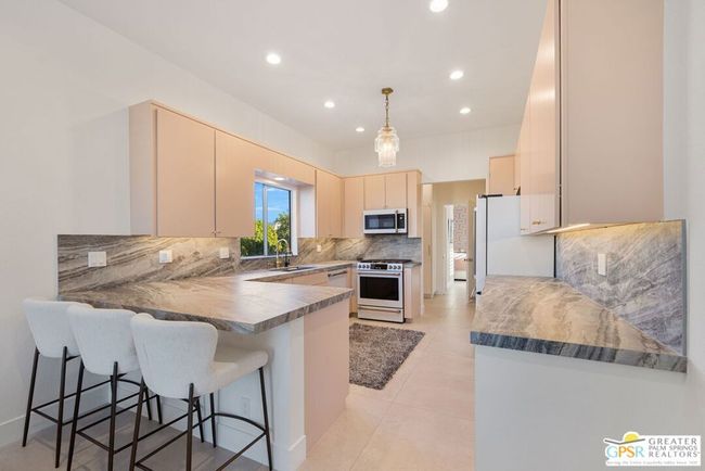 47171 El Agadir, Condo with 3 bedrooms, 3 bathrooms and 2 parking in Palm Desert CA | Image 44