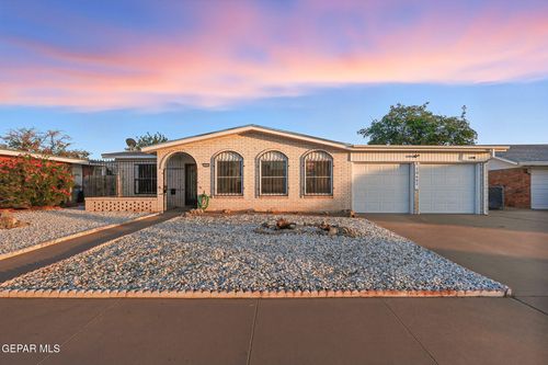 10602 Drillstone Dr, El Paso, TX, 79925-1717 | Card Image