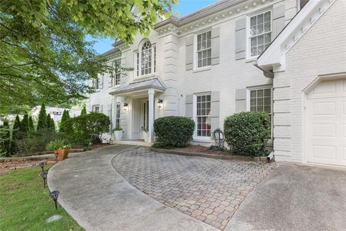 7045 Hunters Knl, Atlanta, GA, 30328-1759 | Card Image