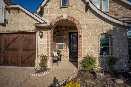 9013 Athens Dr, Argyle, TX, 76226-4398 | Card Image