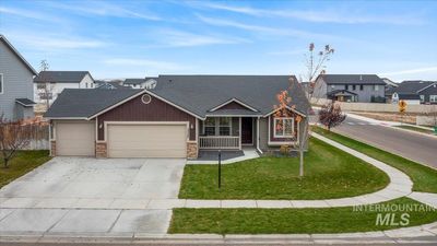 3325 S Fork Ave, House other with 4 bedrooms, 2 bathrooms and 3 parking in Nampa ID | Image 1