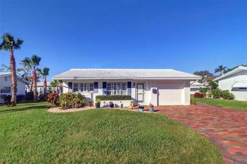 9156 142nd St, SEMINOLE, FL, 33776-2003 | Card Image