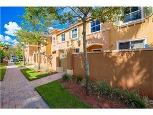 1512-626 Sw 106th Ave, Pembroke Pines, FL, 33025-6908 | Card Image