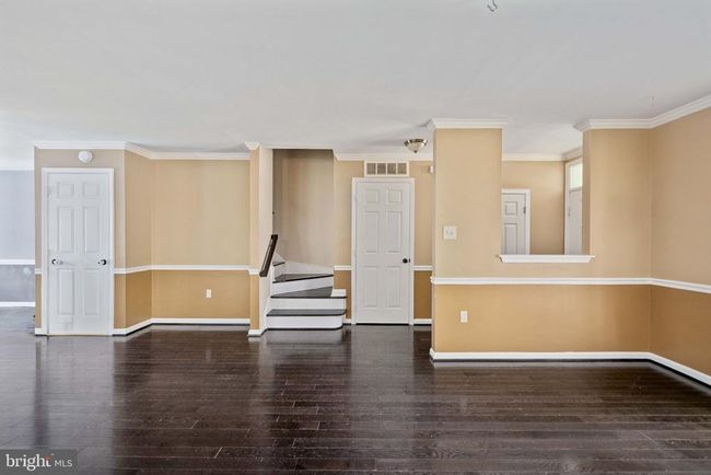 12329 Manchester Way, Townhouse with 3 bedrooms, 4 bathrooms and null parking in WOODBRIDGE VA | Image 5