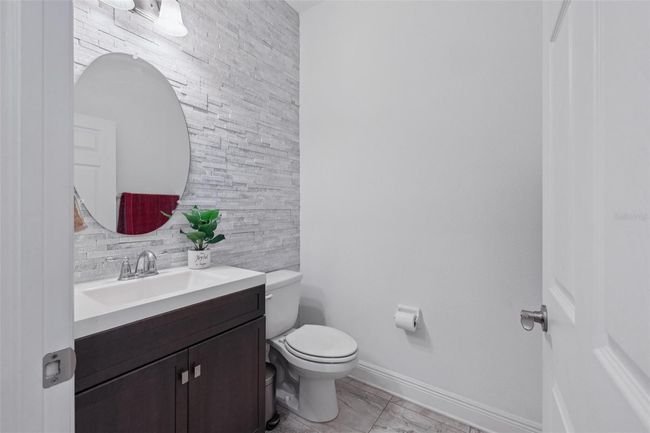 11617 Crowned Sparrow Ln, Townhouse with 3 bedrooms, 3 bathrooms and null parking in TAMPA FL | Image 6