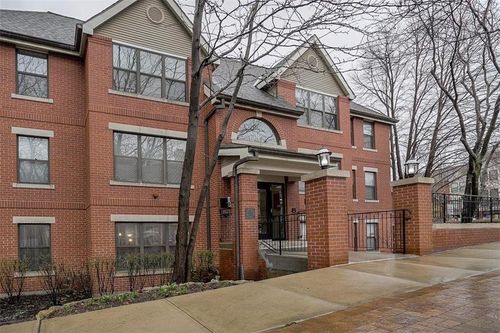 apt-104-935 Washington St, Kansas City, MO, 64105-2258 | Card Image