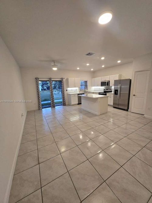 6220 Nw 19th St, Sunrise, FL, 33313-2904 | Card Image