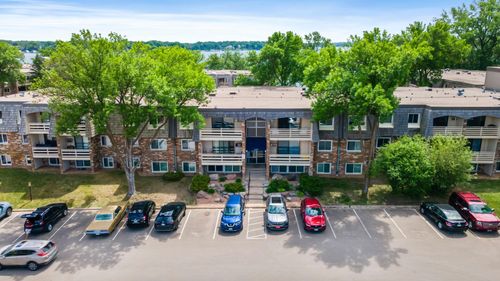 203-4387 Wilshire Blvd, Mound, MN, 55364-1900 | Card Image