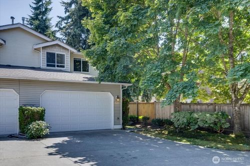 1526 121st St Sw, Everett, WA, 98204-8810 | Card Image