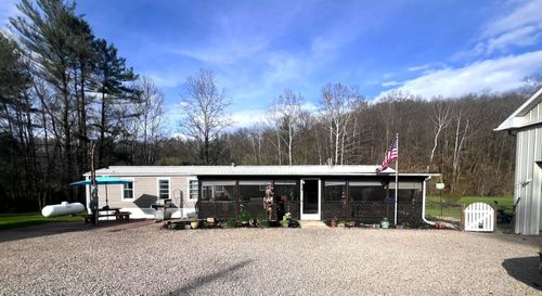 12189 Bean Hollow Rd, Athens, OH, 45701-9716 | Card Image