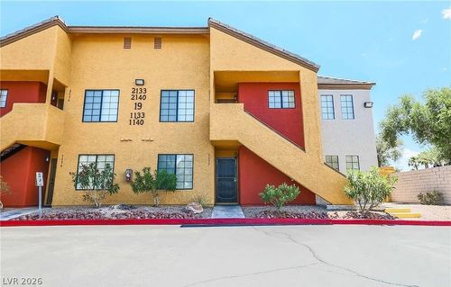 2137-2700 N Rainbow Blvd, Las Vegas, NV, 89108-4517 | Card Image
