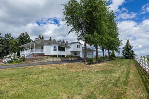 802 Foster Ave, CottonWood, ID, 83522-9500 | Card Image