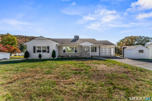 92 Feldspar Ave, Beacon Falls, CT, 06403-1439 | Card Image