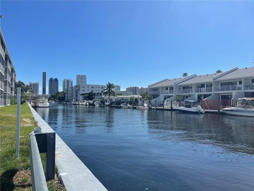 apt-102-3750 Ne 169th St, North Miami Beach, FL, 33160-3216 | Card Image