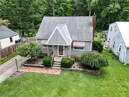 3580 Woodside Dr Nw, Warren, OH, 44483-2142 | Card Image