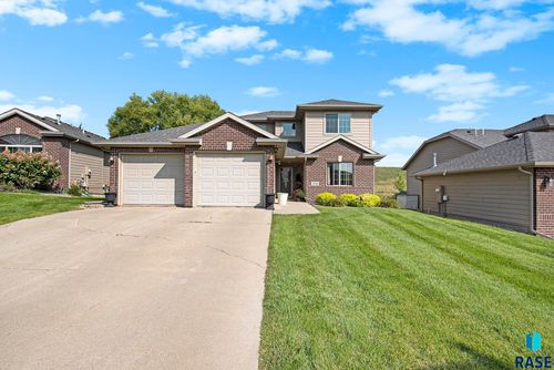 5016 S Winston Ln, Sioux Falls, SD, 57108-4842 | Card Image