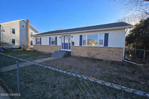607 Maple St, Berwick, PA, 18603-3007 | Card Image