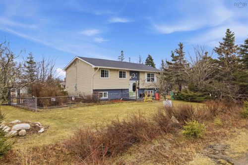 66 Parkwood Dr, East Lawrencetown, NS, B2Z1P2 | Card Image