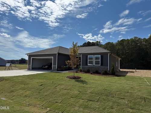 215 Maxwell Farm Ln, Selma, NC, 27576-4404 | Card Image