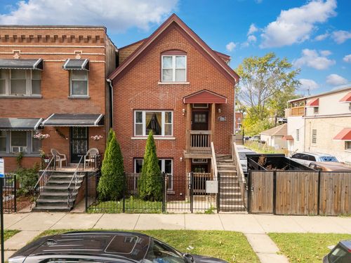 820 N Monticello Ave, Chicago, IL, 60651-3947 | Card Image