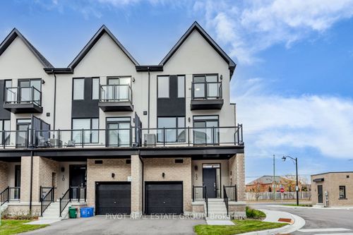 12 Lively Way, Whitby, ON, L1R0S3 | Card Image