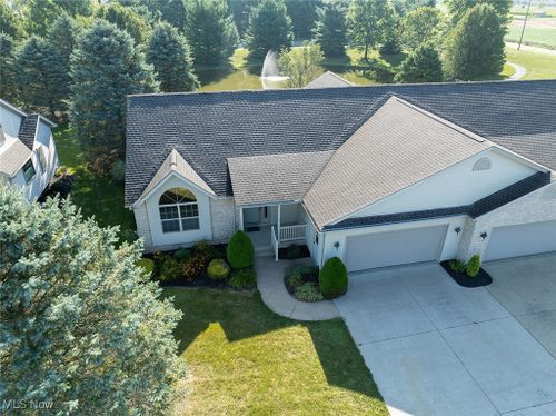 611 Pond View Circle Nw, Strasburg, OH, 44680 | Card Image