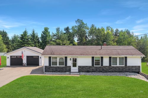 6 Skyview Dr, Presque Isle, ME, 04769-2400 | Card Image