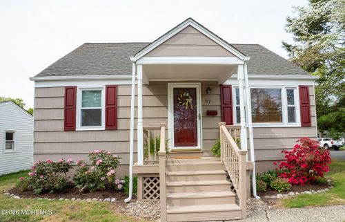 917 Mountain Ave, Middlesex, NJ, 08846-2426 | Card Image