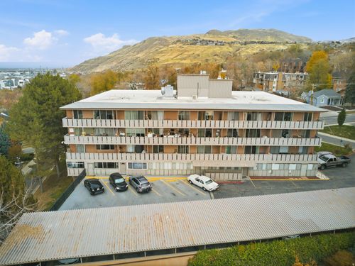 apt-302-87 W 300 N, Salt Lake City, UT, 84103-1977 | Card Image