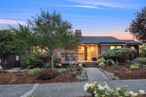 5903 36th Ave Sw, Seattle, WA, 98126-2829 | Card Image