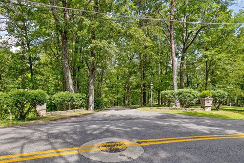 891 Fleetwood Dr, Lookout Mountain, TN, 37350 | Card Image