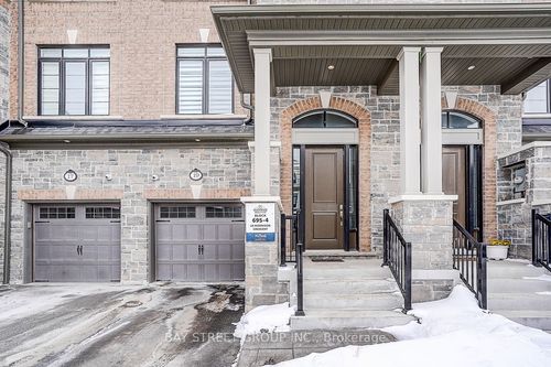 19 Morrison Cres, Whitby, ON, L1P0P4 | Card Image