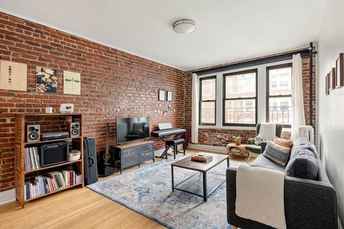 apt-12-111 Jersey St, Boston, MA, 02215-4830 | Card Image