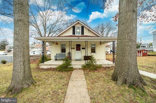 1143 Cherry St, POTTSTOWN, PA, 19464-5809 | Card Image