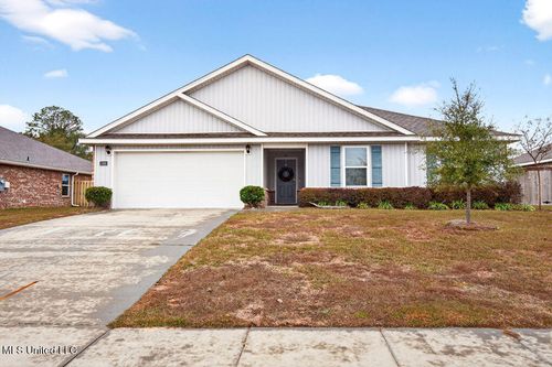 1086 Enclave Cir, Long Beach, MS, 39560-1387 | Card Image