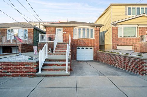 17 Pointview Terrace, Bayonne, NJ, 07002 | Card Image