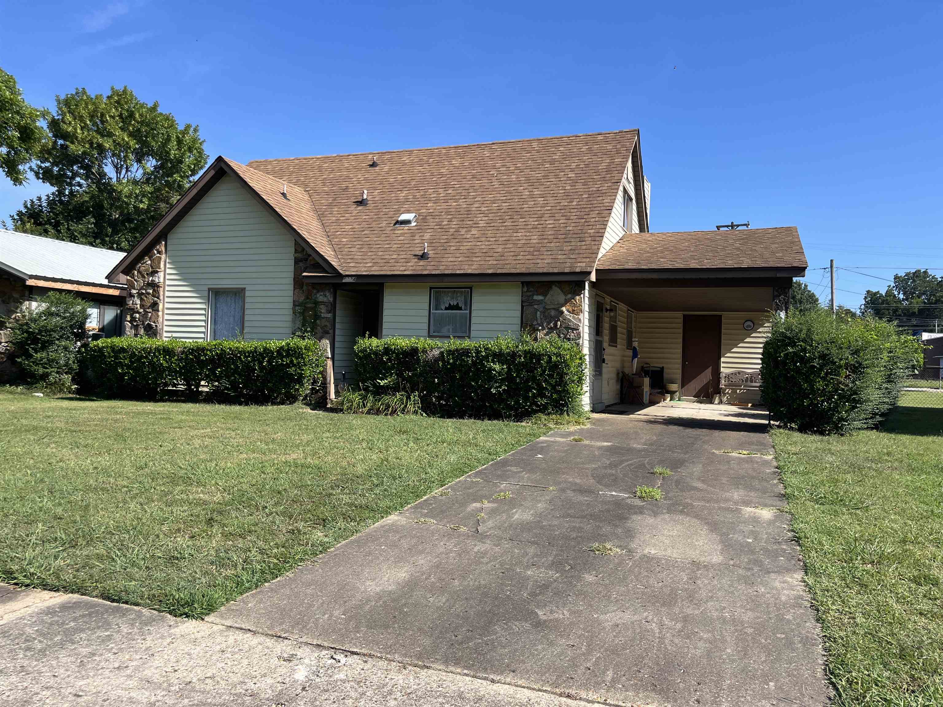 Raible Dr, Millington, TN 38053
