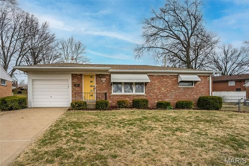 4107 Hummingbird Court, St Louis, MO, 63123 | Card Image