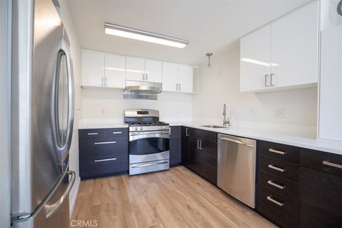 2005-1381 S Walnut St, Anaheim, CA, 92802-2212 | Card Image