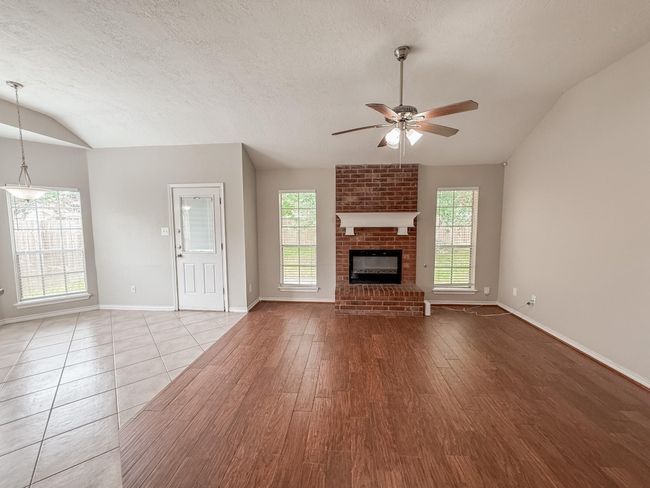 4521 Allegro Dr, House other with 3 bedrooms, 3 bathrooms and 2 parking in Seabrook TX | Image 10