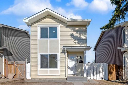 103 Castlegreen Close Ne, Home with 4 bedrooms, 3 bathrooms and 1 parking in Calgary AB | Card Image