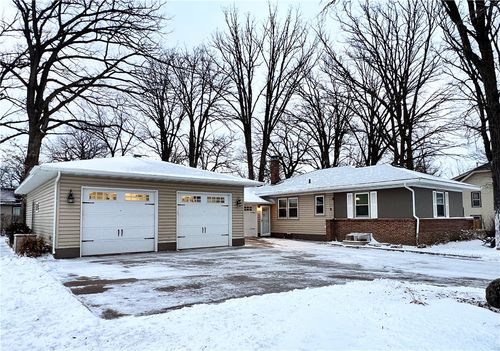 15 E Humbird St, Rice Lake, WI, 54868-1709 | Card Image