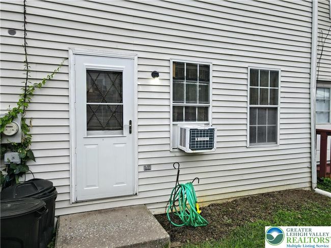 2818 Klein St, Townhouse with 3 bedrooms, 2 bathrooms and null parking in Allentown PA | Image 41