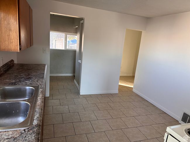 154 E Harris St, Home with 4 bedrooms, 2 bathrooms and 6 parking in Ogden UT | Image 8